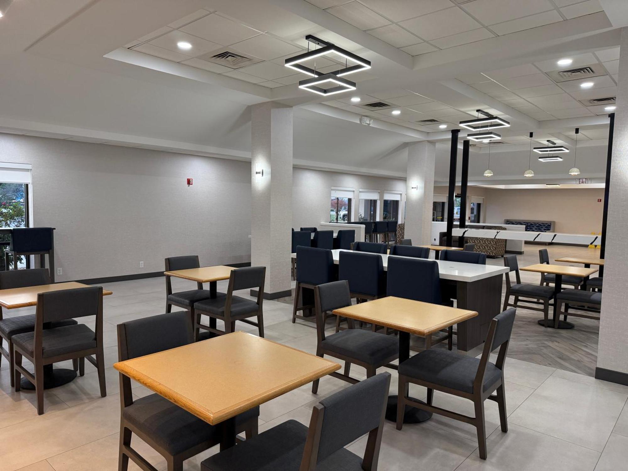 Quality Inn & Suites Baton Rouge West - Port Allen Bagian luar foto