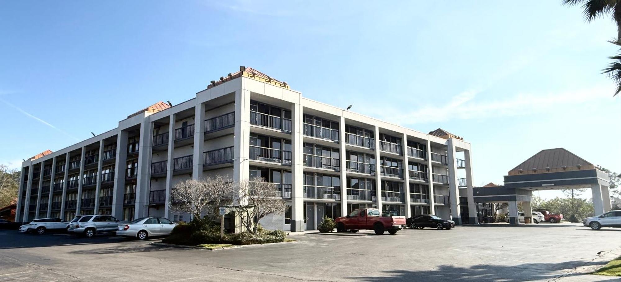 Quality Inn & Suites Baton Rouge West - Port Allen Bagian luar foto