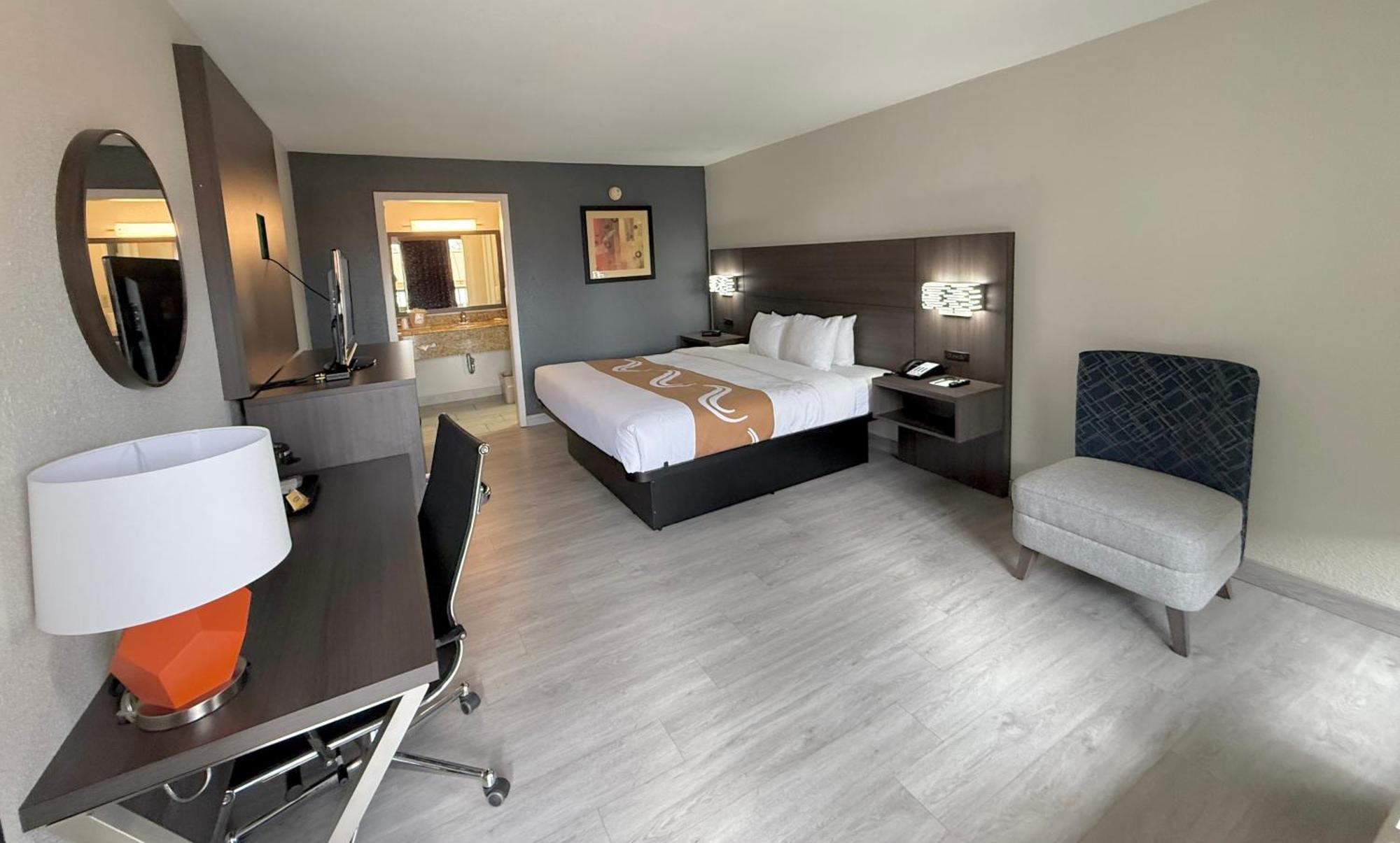Quality Inn & Suites Baton Rouge West - Port Allen Bagian luar foto