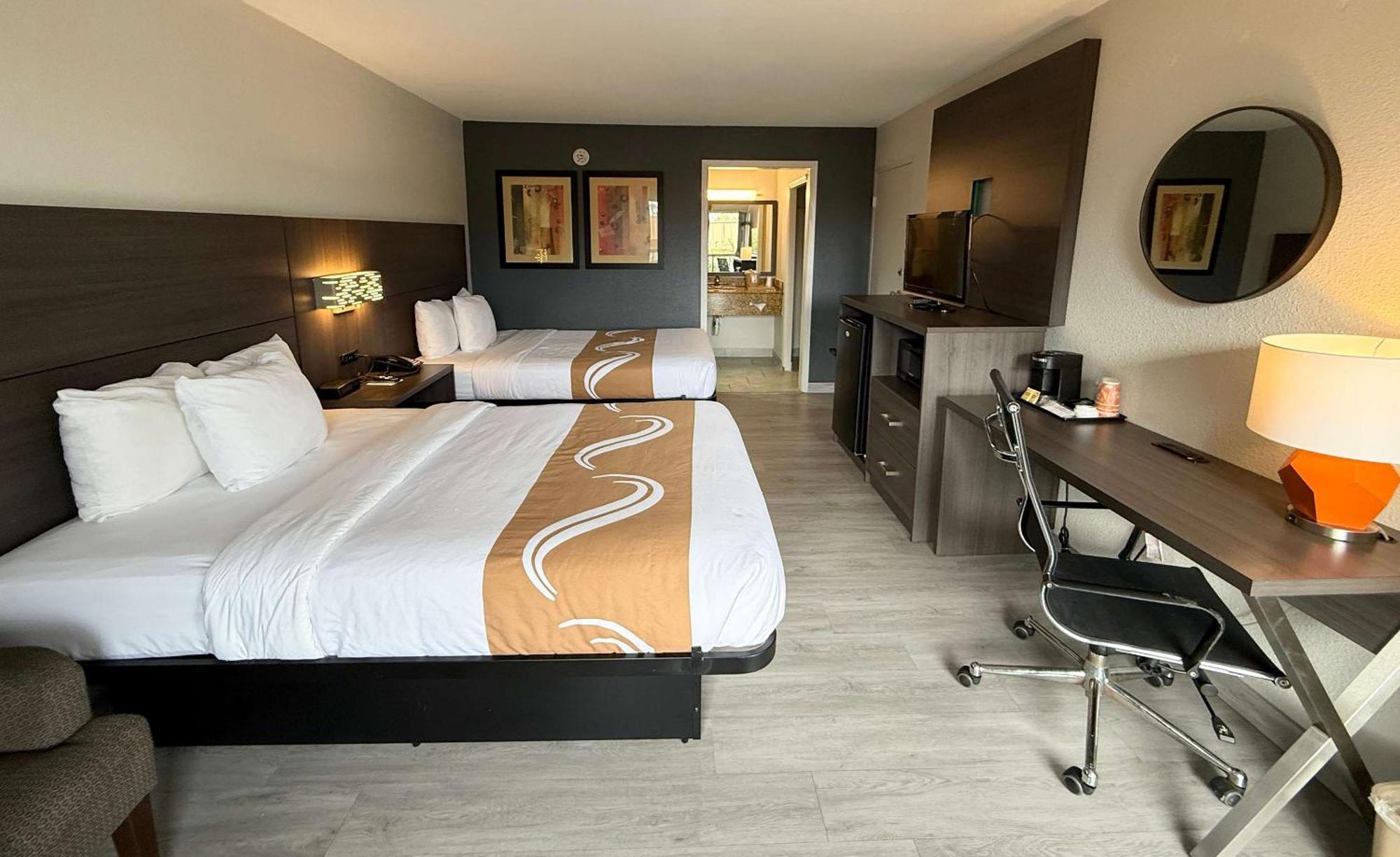 Quality Inn & Suites Baton Rouge West - Port Allen Bagian luar foto